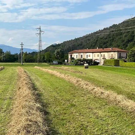 Agroturismo Cascina Volpi *